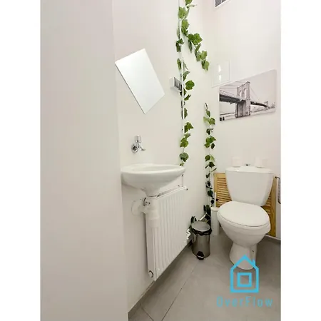 Проживание в семье Monroe - 15 Minutes To Old Town & Sea Гданьск
